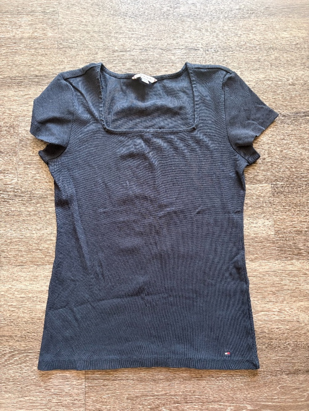 TOMMY HILFIGER Solid Square-Neck T-shirt